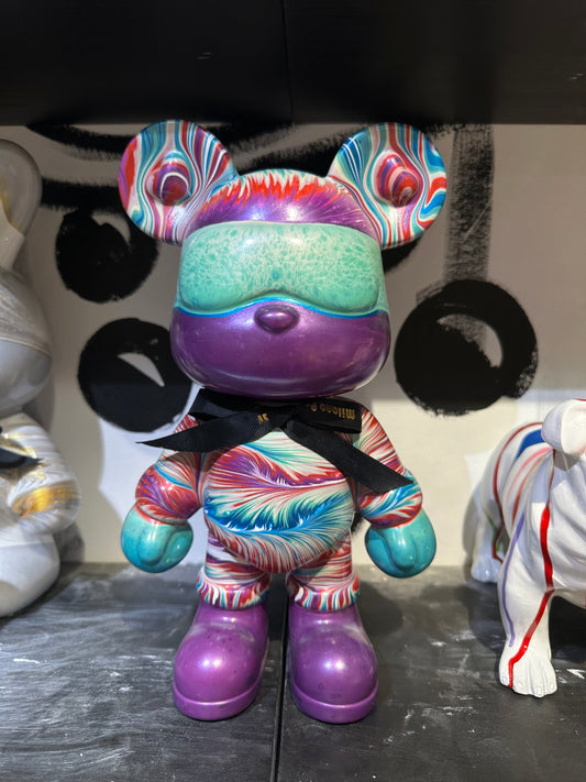 Pour Bear 23