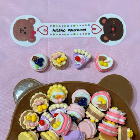 CHARMS Cutes mini cakes
