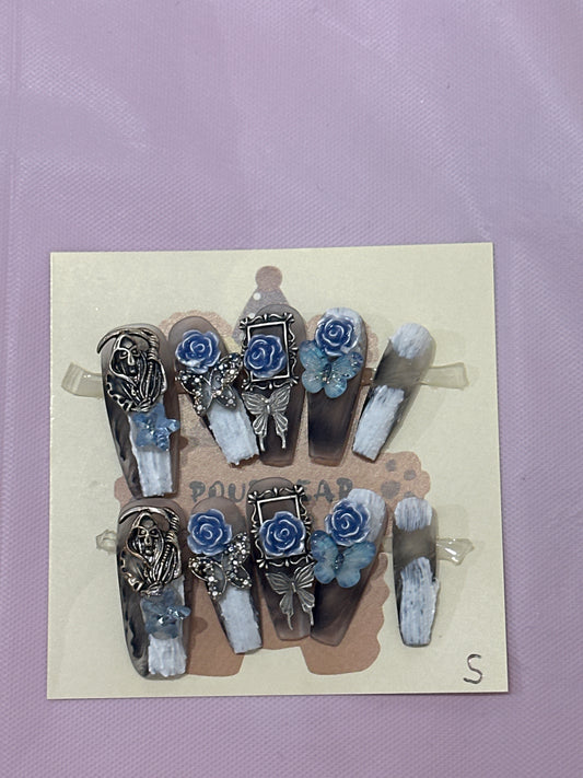 Nails168